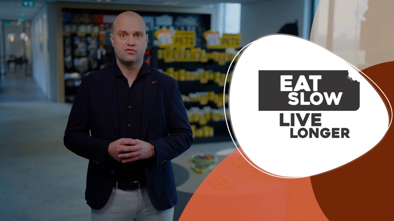 Eat Slow Live Longer Lick Mat Bones Zwart